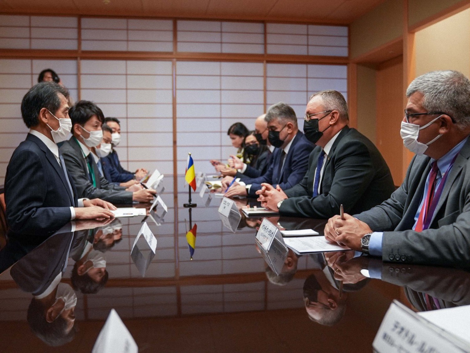 Ciucă, discuţii la Tokyo despre crearea unui parteneriat strategic între România și Japonia