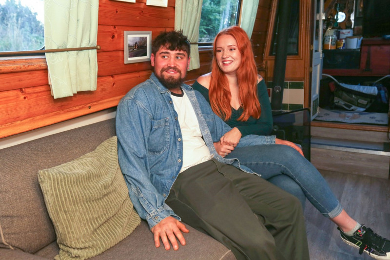 YOUNG COUPLE MOVE ONTO BARGE TO SAVE MONEY ON RISING BILLS