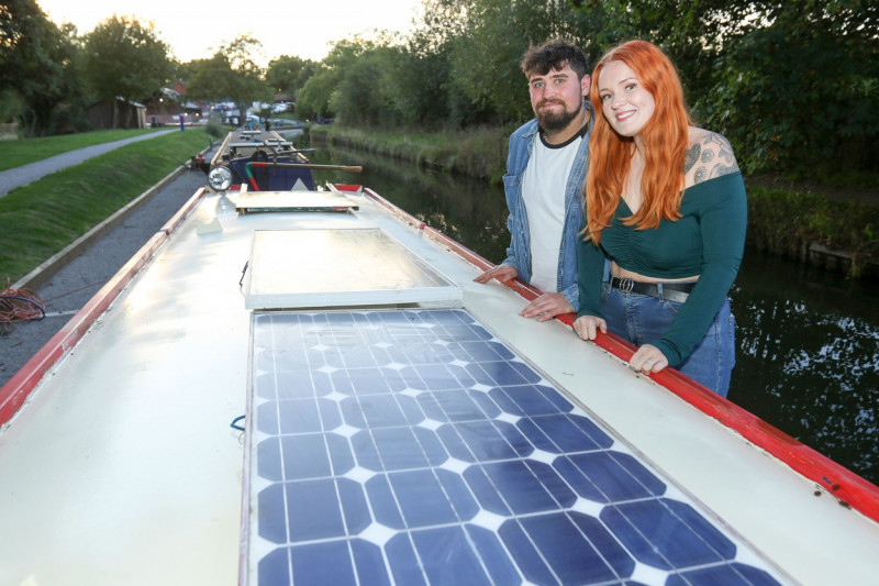 YOUNG COUPLE MOVE ONTO BARGE TO SAVE MONEY ON RISING BILLS