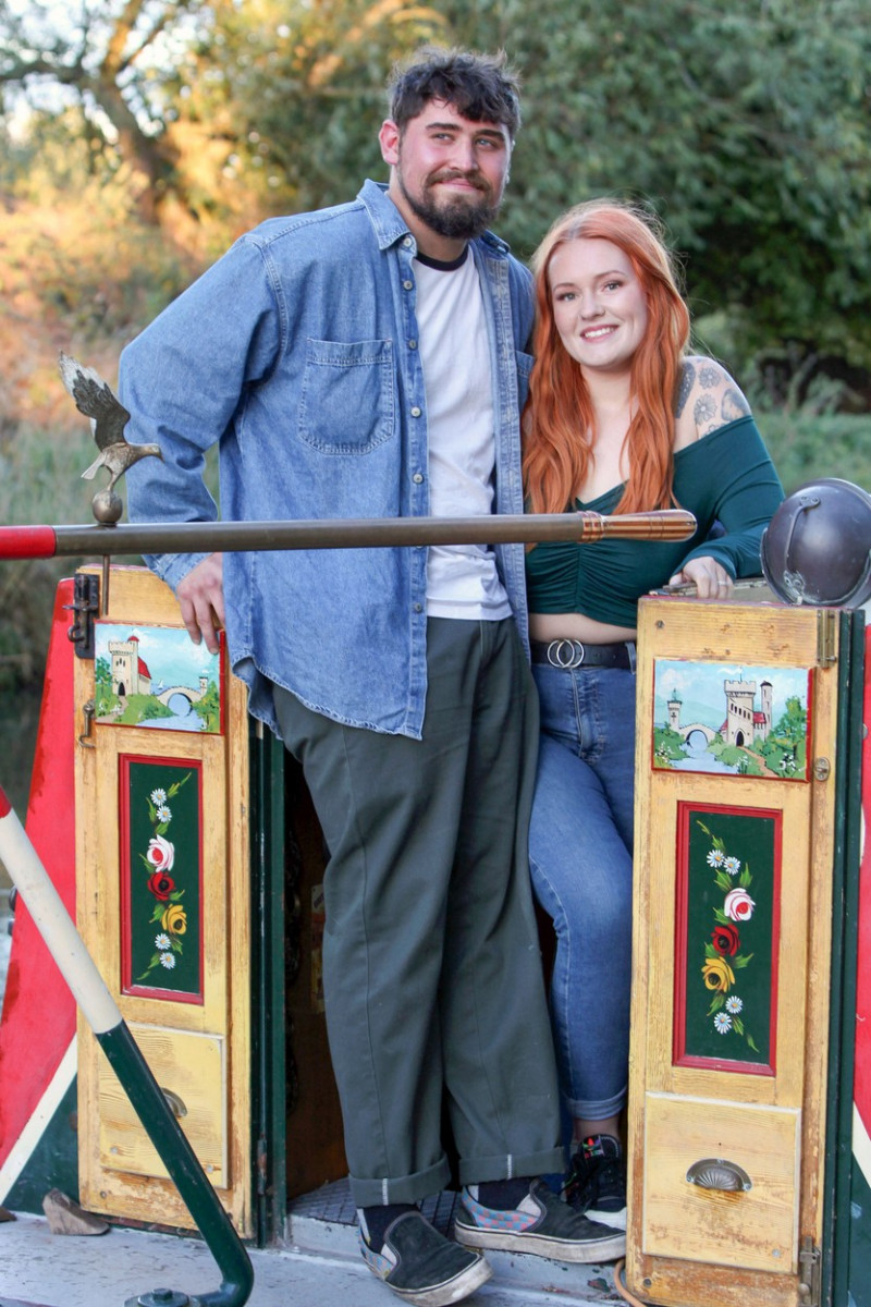 YOUNG COUPLE MOVE ONTO BARGE TO SAVE MONEY ON RISING BILLS