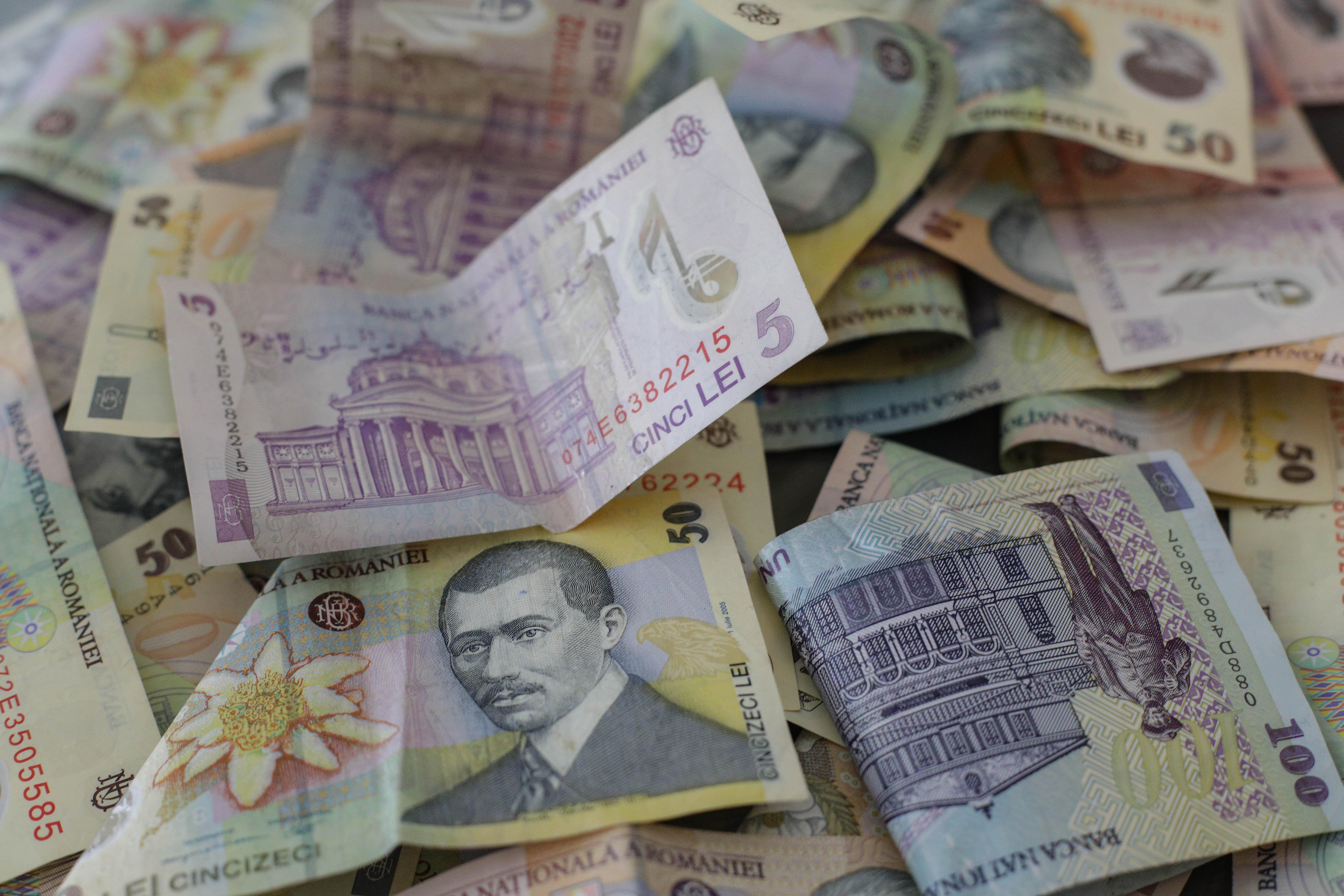 Vineri creste IRCC si odata cu el ratele a 450.000 de romani. Ce optiuni au in prezent clientii de credite cu dobanzi variabile
