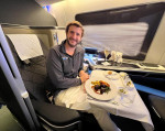 MAN TRAVELS 4 MILLION MILES TO DINE IN DIFFERENT AIRPLANES