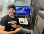 MAN TRAVELS 4 MILLION MILES TO DINE IN DIFFERENT AIRPLANES