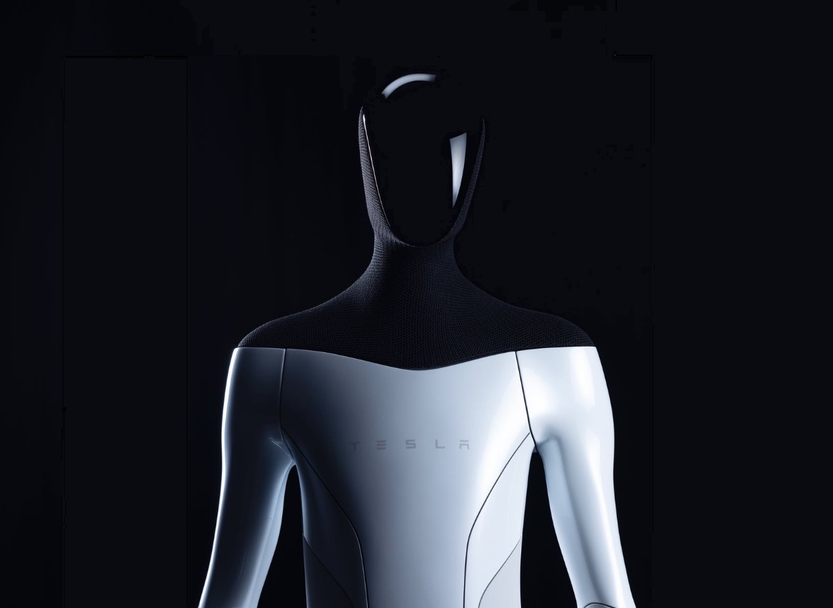 Elon Musk pregătește lansarea roboților umanoizi Optimus. Aceștia vor ajunge și în casele oamenilor, ca să tundă iarba și să facă sex