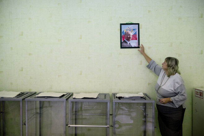 DPR LPR Ukraine Russia Joining Referendum Preparations