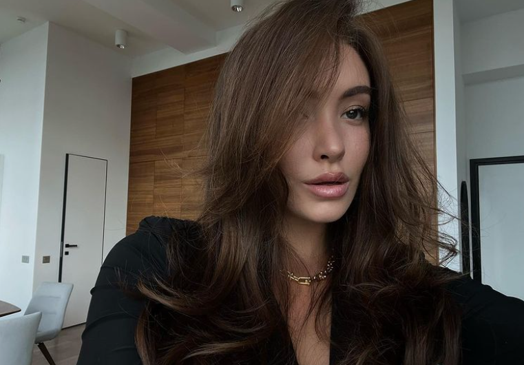 O rusoaică de 18 ani riscă 6 ani de închisoare pentru că a postat pe Instagram fotografii de modă