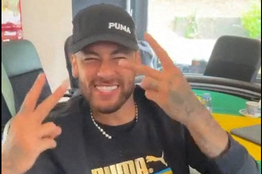 Un clip postat de Neymar pe TikTok, prin care îl susține pe Bolsonaro la alegerile prezidențiale din Brazilia, a devenit viral