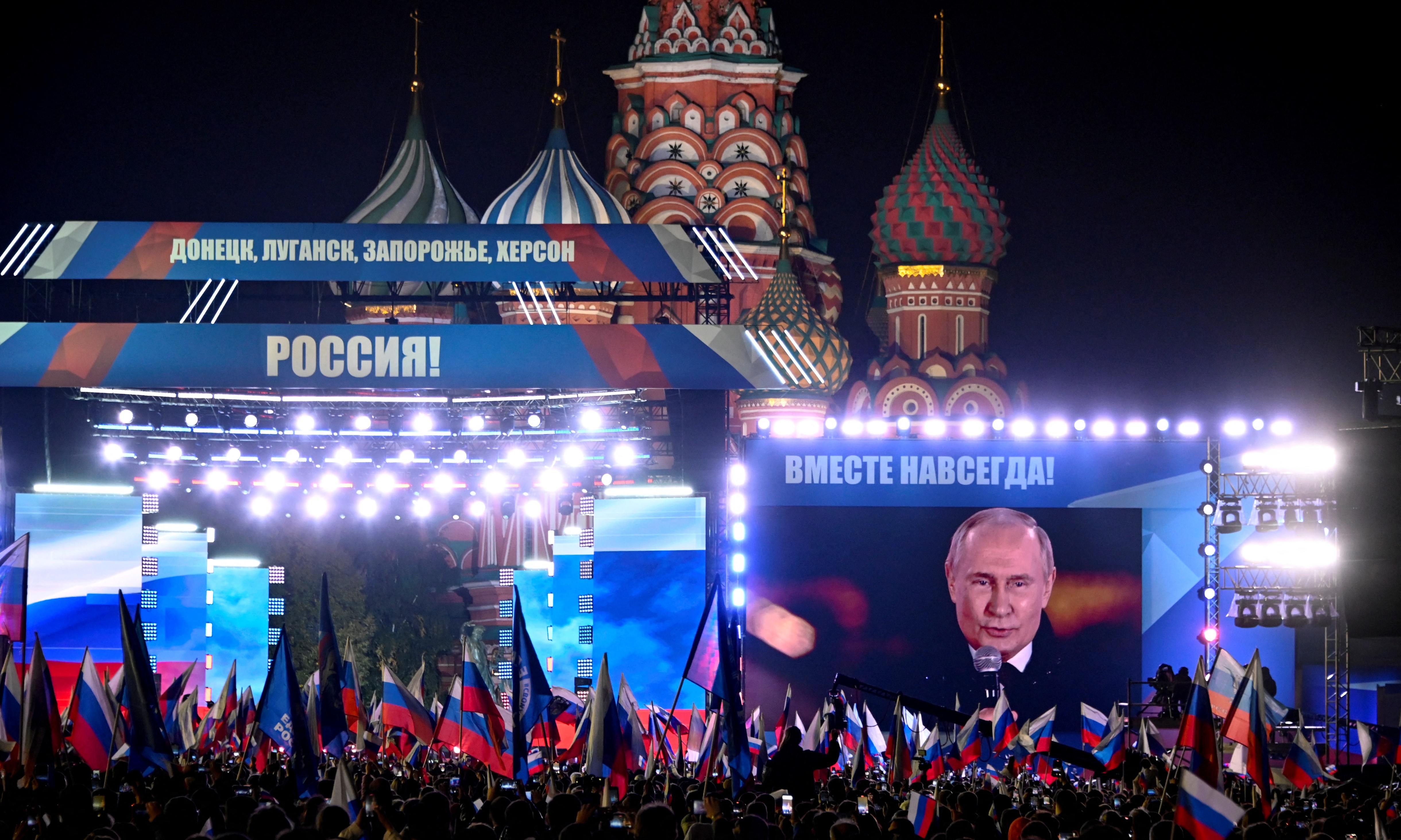 Delir colectiv în Piața Roșie. Putin, în lacrimi: „Victoria va fi a noastră!”