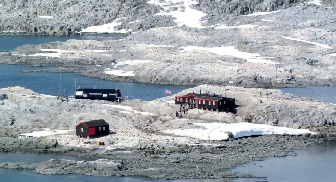 Port-Lockroy-Antarctica