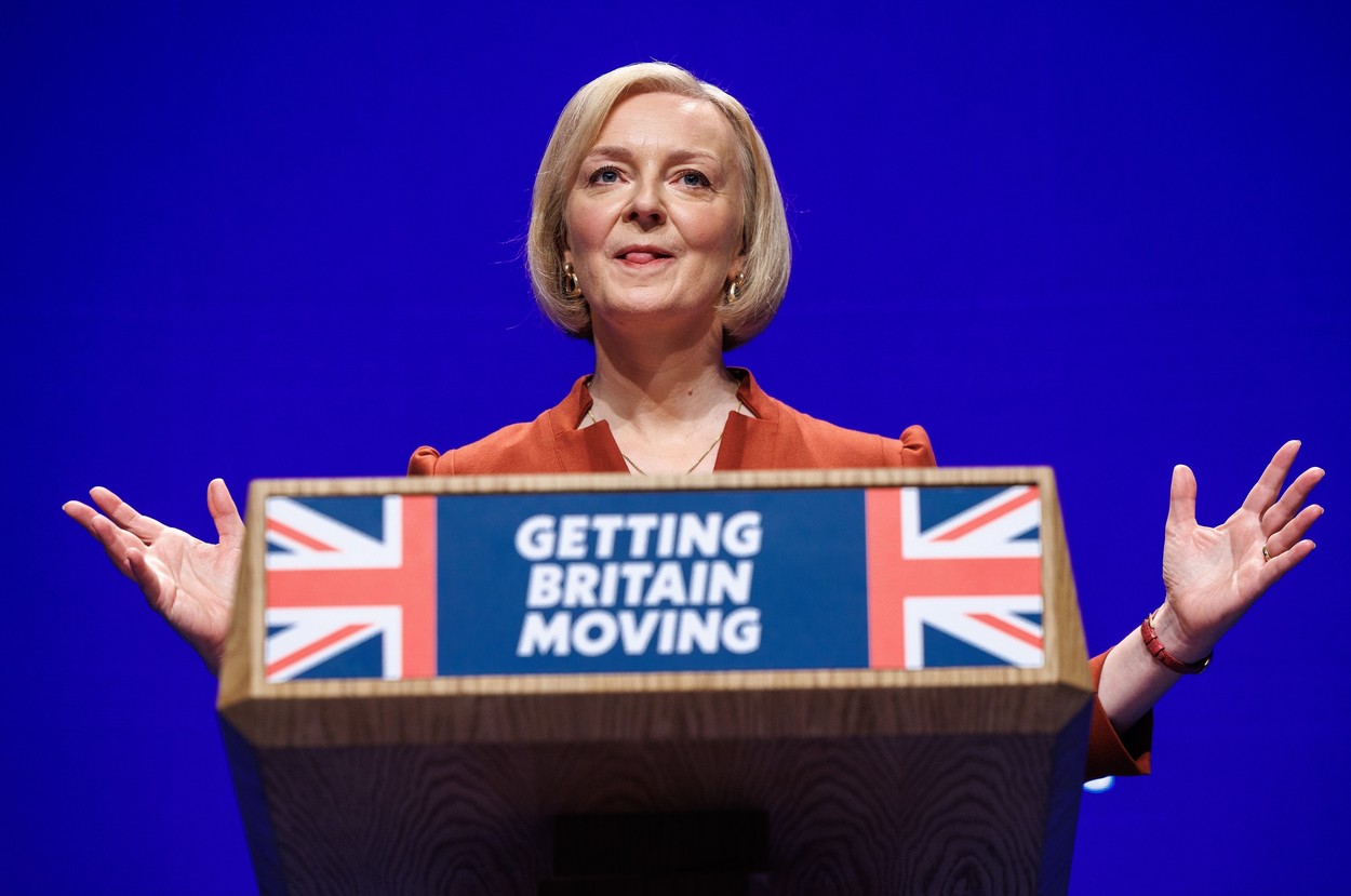 Liz Truss a făcut o impresie dezastruoasă după o lună de mandat. Șefa guvernului UK, mai nepopulară decât a fost vreodată Boris Johnson