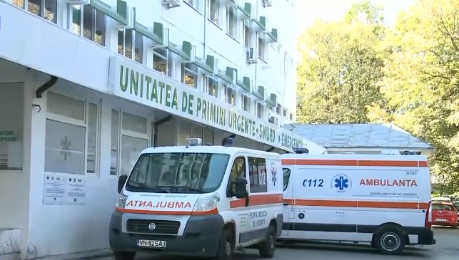 Cel mai mare spital din județul Vrancea este la un pas să rămână pe întuneric, în frig și fără apă caldă