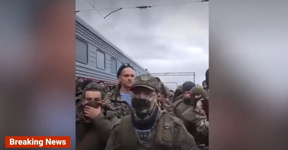 VIDEO Sute de ruși mobilizați se revoltă: „De o săptămână, trăim în condiții absolut groaznice”
