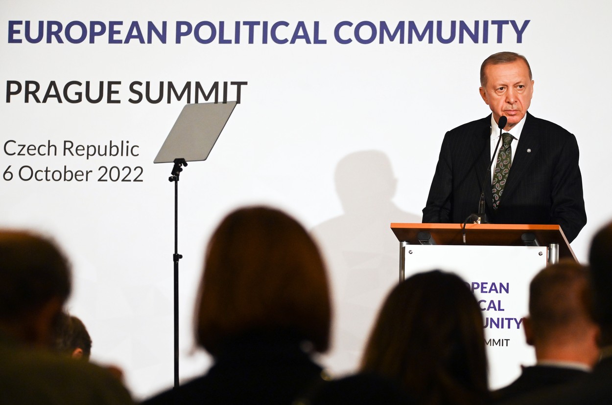 Erdogan amenință Grecia: "S-ar putea să venim dintr-o dată într-o noapte"