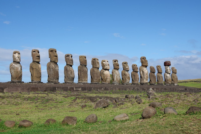 Velikonoční ostrov, kamenná socha, kamenné sochy, Easter Island Rapa Nui