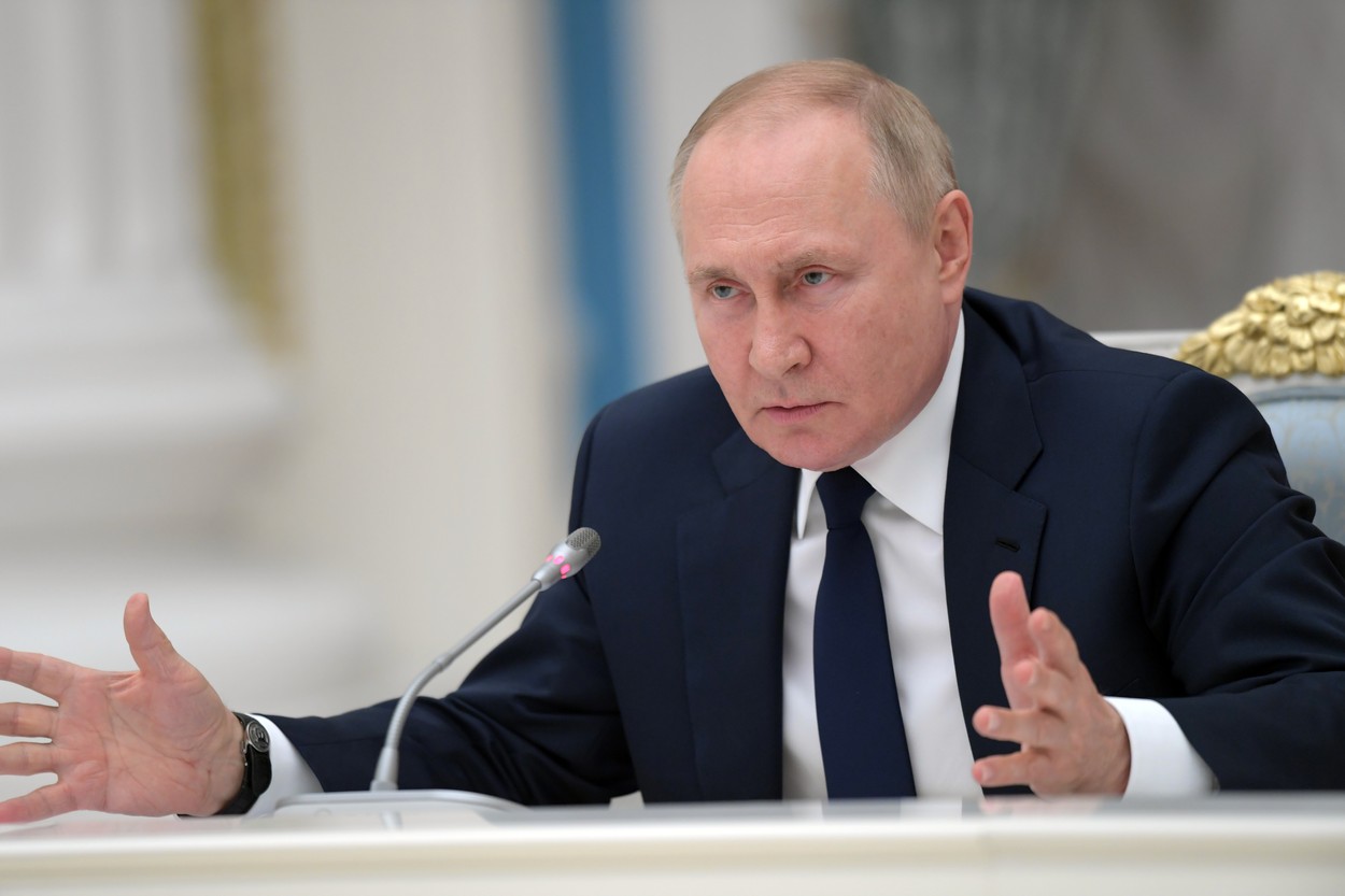 Rusia a bombardat o termocentrală importantă din vestul Ucrainei. Kiev: Legea marțială a lui Putin este un nou stadiu al terorii