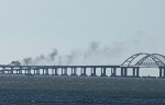 Podul care leagă Crimeea de Rusia a fost aruncat în aer