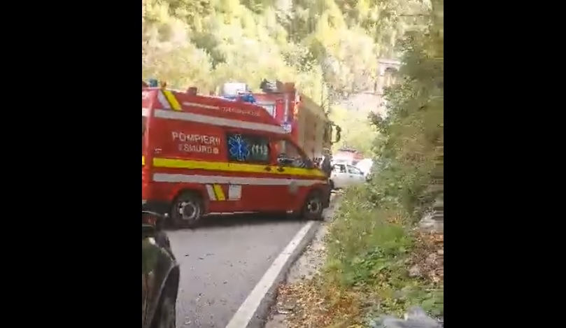 Un bolovan a căzut peste o mașină și a omorât șoferul, pe Defileul Jiului. MT: Sunt situații pe care nimeni nu le poate controla