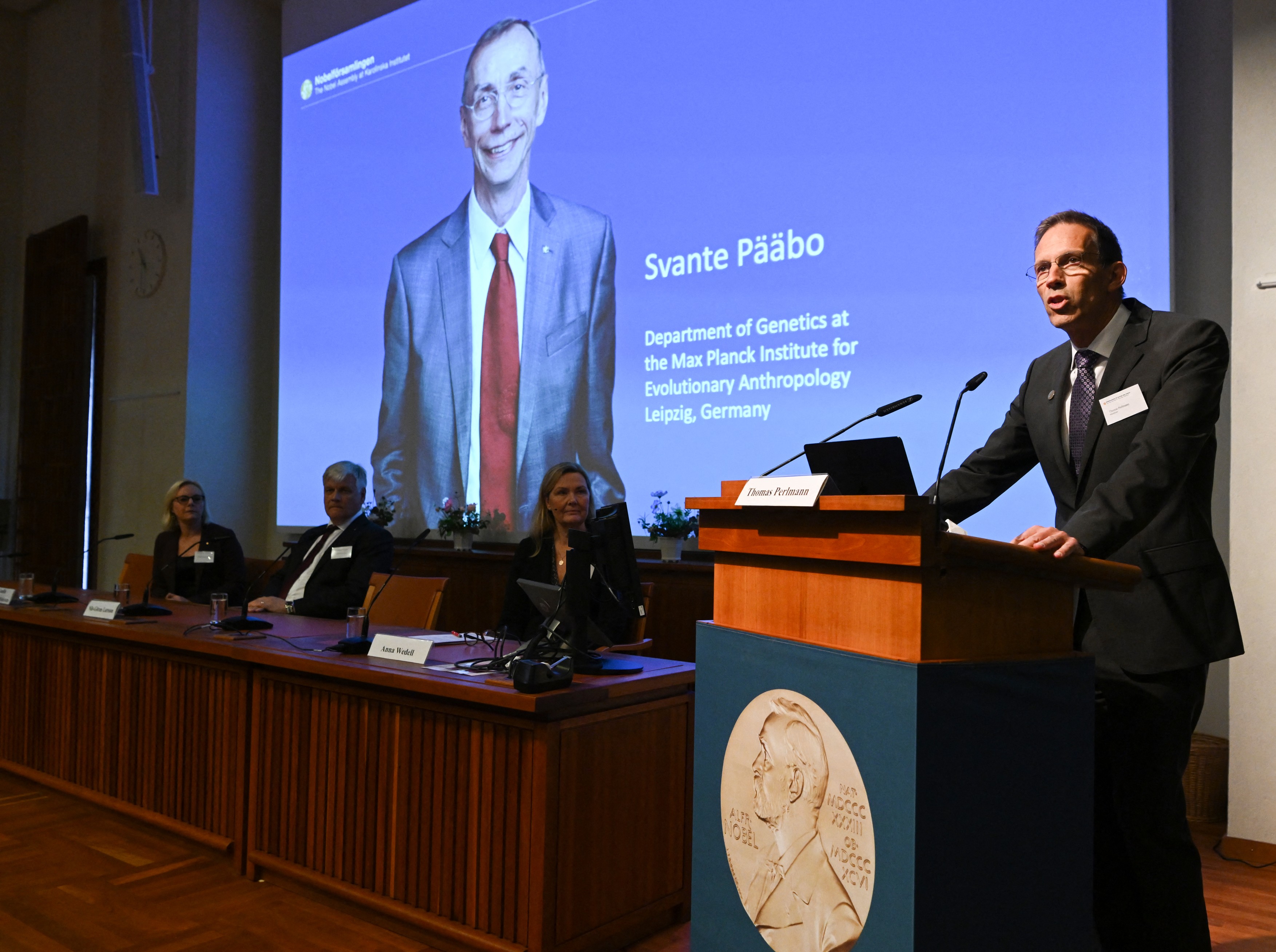 Geneticianul suedez care a descoperit că Homo sapiens s-a încrucișat cu oamenii de Neanderthal a câștigat Premiul Nobel pentru medicină