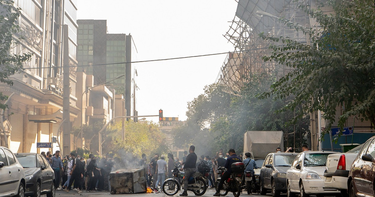 Studenții iranieni continuă protestele
