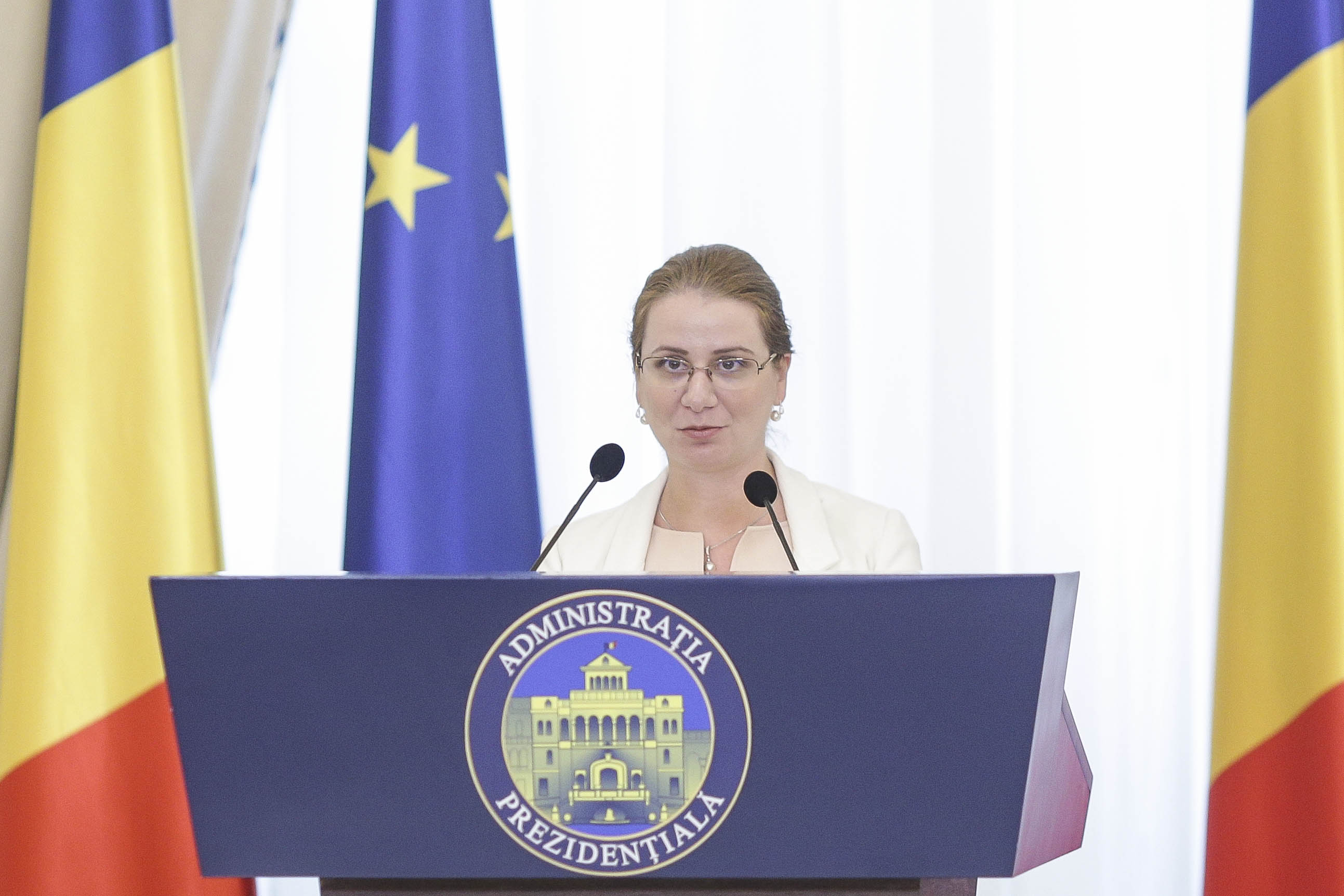Cîmpeanu ar vota-o cu două mâini pe Ligia Deca: E singura din afara grupului din minister care știe legile educației