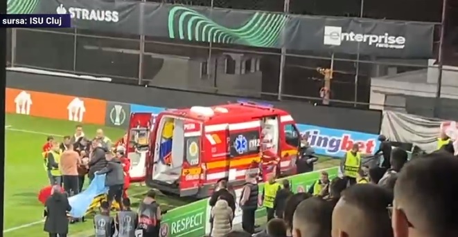 Un bărbat a făcut stop cardiac la meciul CFR Cluj-Slavia Praga și a fost salvat de microbiștii din apropiere