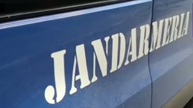Mașină a Jandarmeriei.