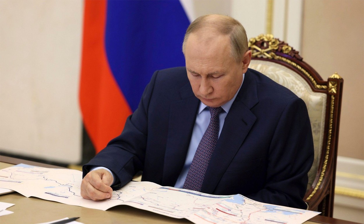 Putin vrea să negocieze. Ce condiții pune și de unde și-ar putea retrage trupele. Îngrijorări că ar putea fi o capcană (Meduza)