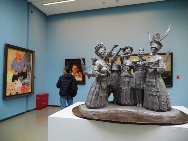 China: China National Academy of Painting Held Art Exhibition