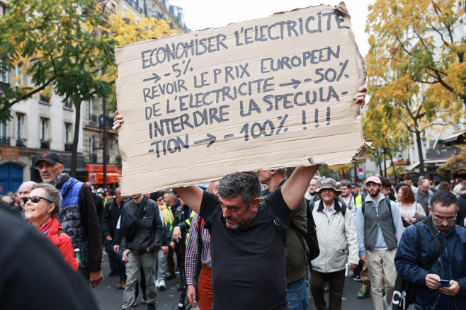 March Against The High Cost Of Living And Climate Inaction - Paris, France - 16 Oct 2022