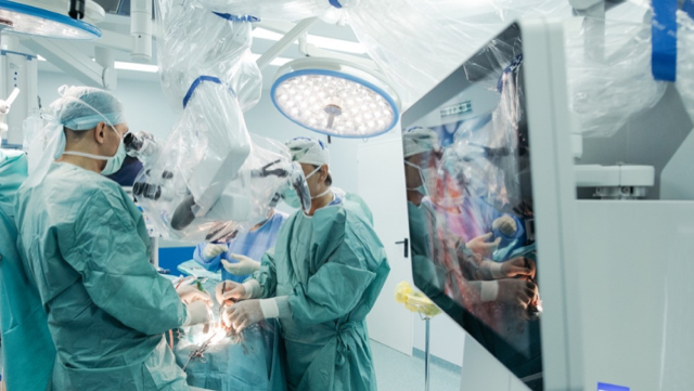„Am fost refuzat de multe ori de alți medici.” Cum s-a rezolvat un caz medical dificil, la SANADOR