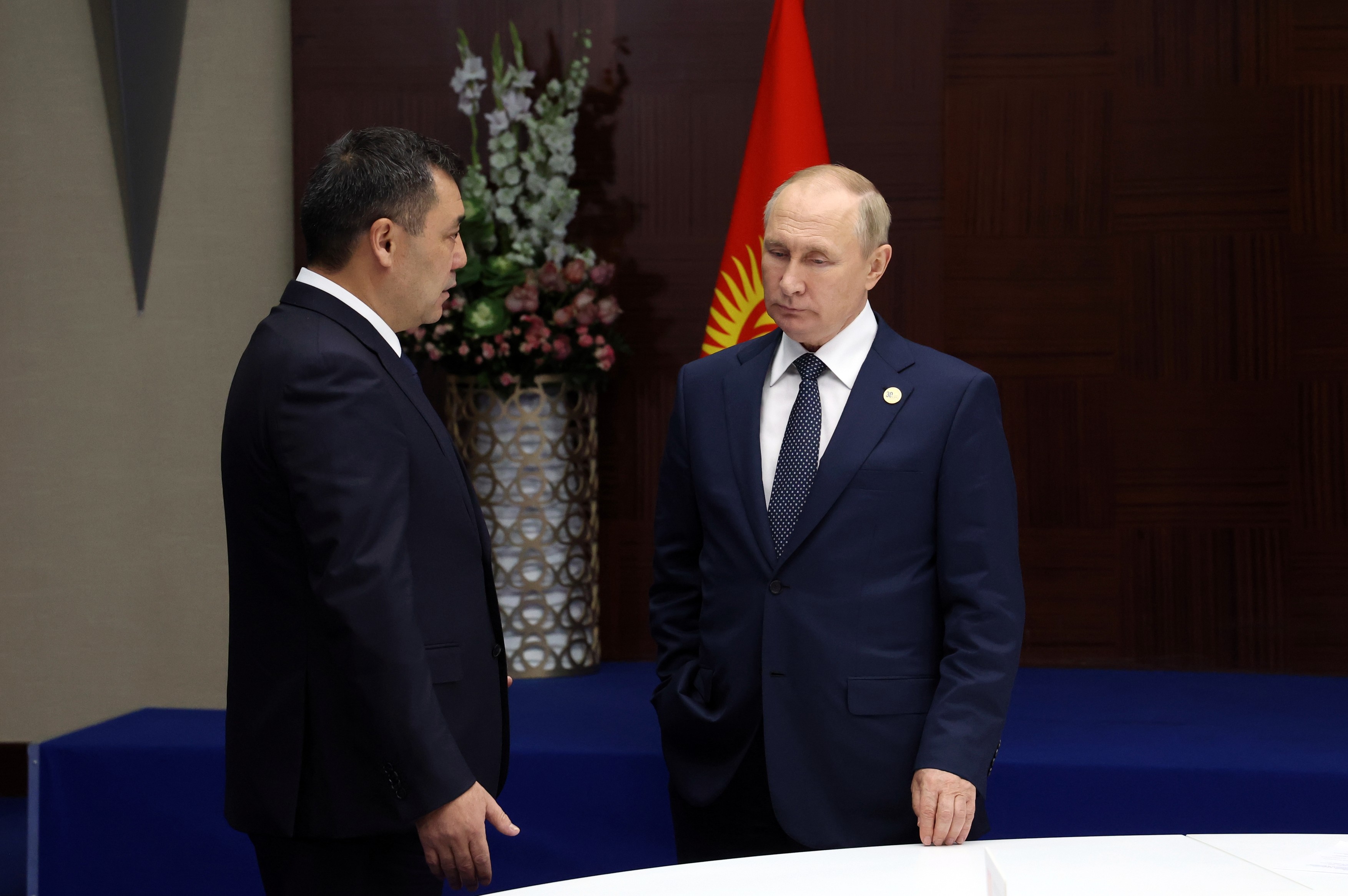 Președintele din Kârgâzstan cere ca Putin să medieze demarcarea frontierelor țării cu Tadjikistan