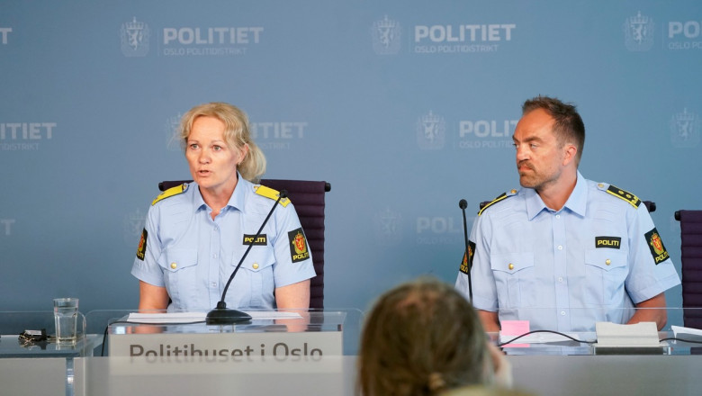 politisti norvegieni la conferinta de presa