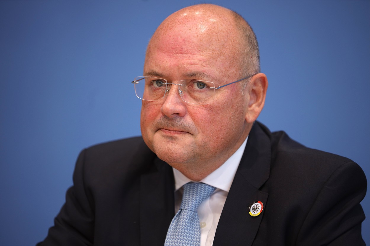 Șeful agenției de securitate cyber din Germania a fost dat afară din cauza legăturilor cu serviciile secrete rusești