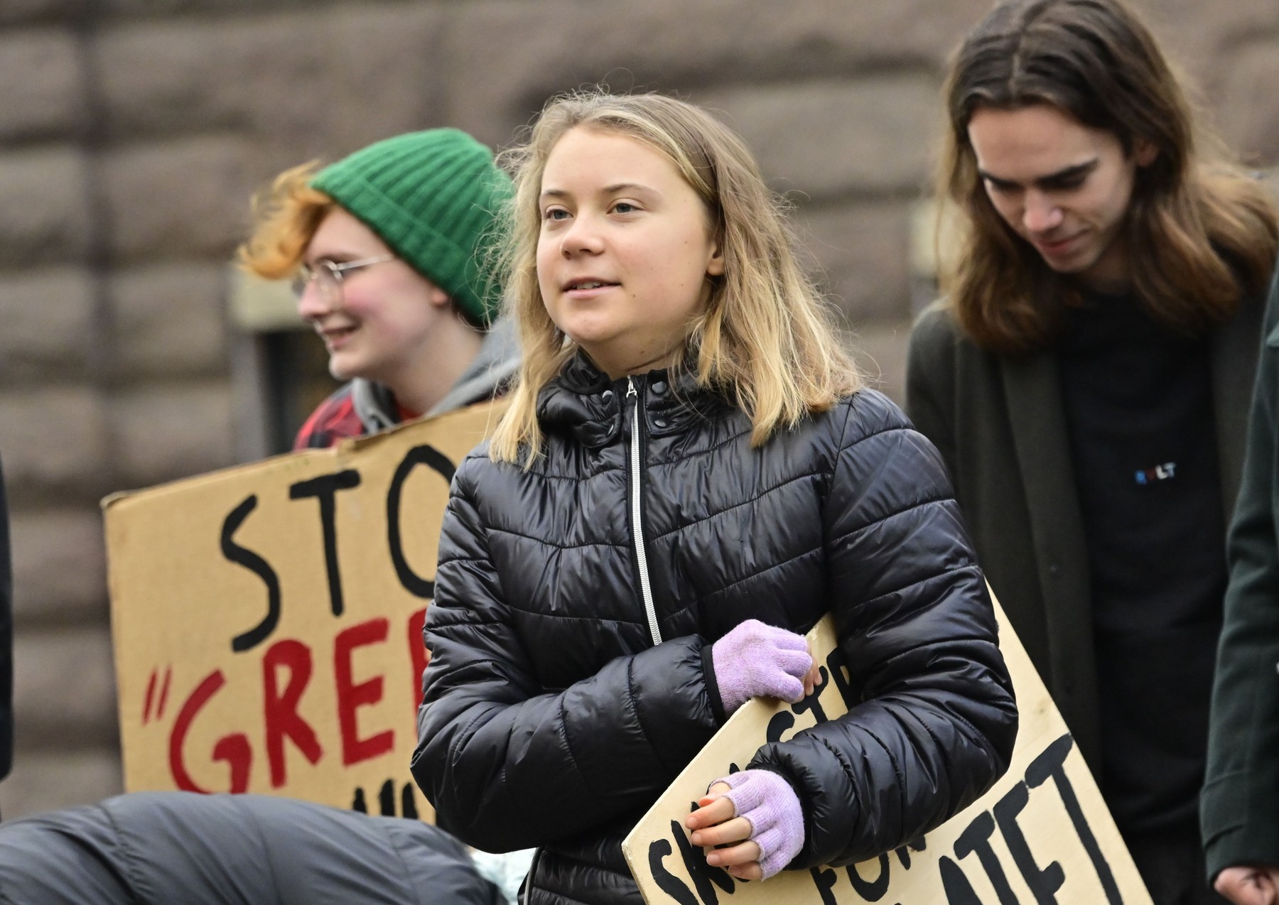 Greta Thunberg spune că nu mai vrea să fie celebră: „Este timpul să înmânez microfonul”