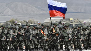 Soldați ruși participă la exercițiile militare din cadrul alianței CSTO în Kârgâzstan