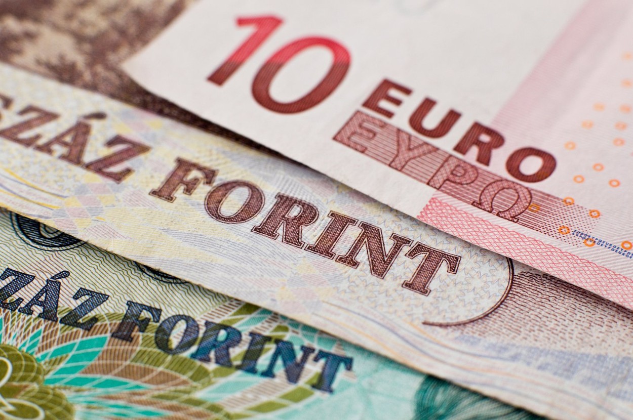 Prăbușire a forintului în Ungaria. Guvernul Viktor Orban își schimbă atitudinea față de trecerea la euro