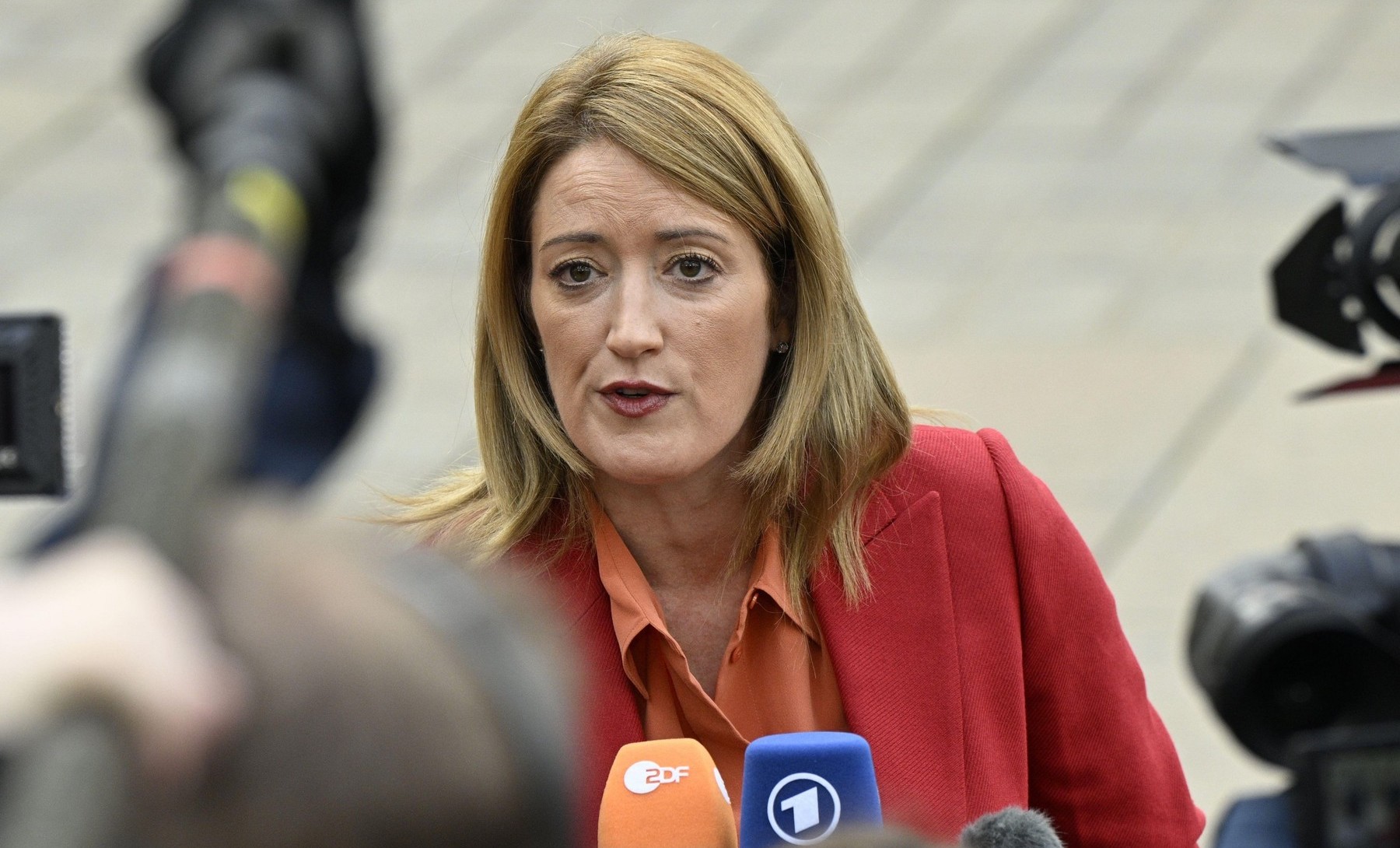 Președinta Parlamentului European, dispusă să abordeze extinderea roaming-ului în Republica Moldova