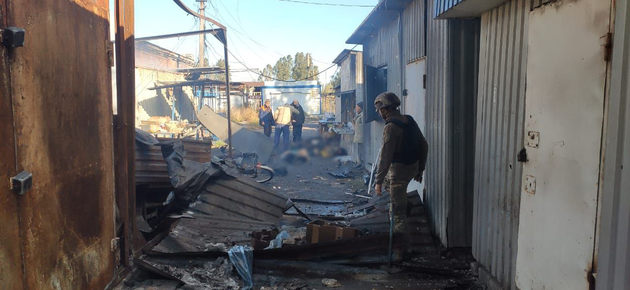 Rușii au bombardat o piață aglomerată din Avdiivka. Cel puțin șapte oameni au murit