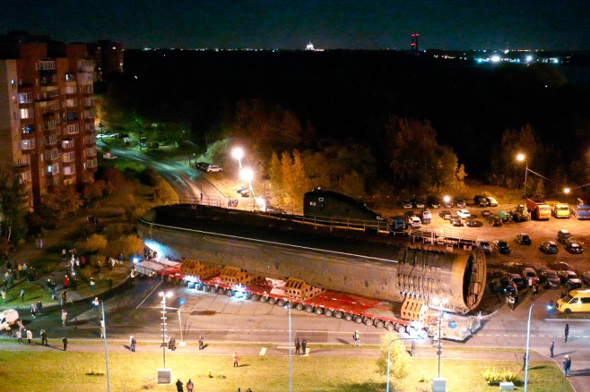 Russia: K-3 Leninsky Komsomol nuclear submarine transported to Naval Glory Museum in Kronshtadt