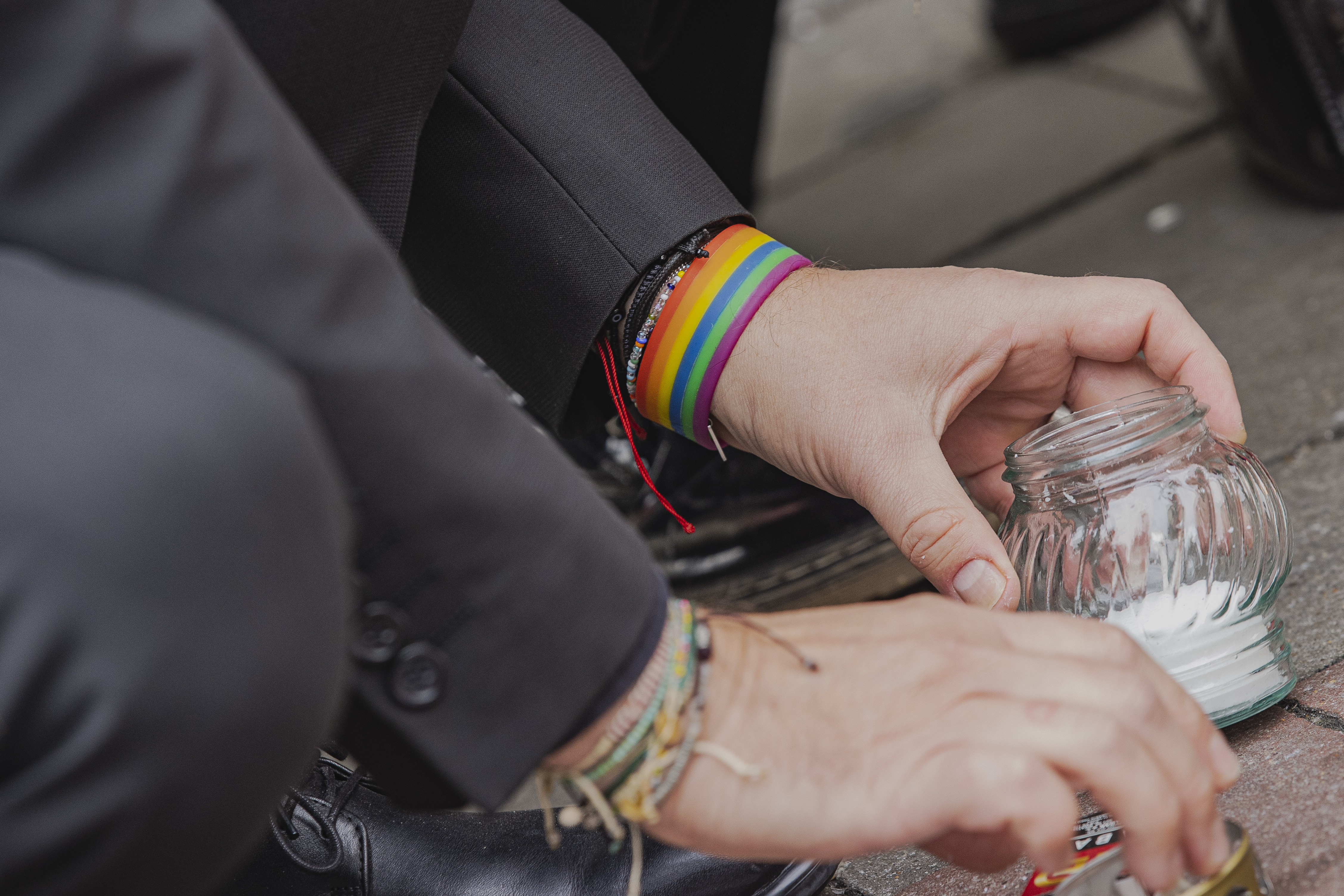 Atac armat homofob într-un bar LGBT din Bratislava. Doi bărbați au fost uciși