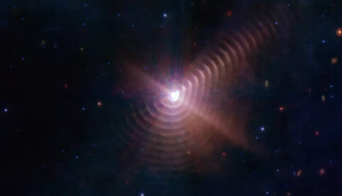 Telescopul James Webb a surprins o „amprentă” în spațiu. Fenomenul cosmic are loc o dată la opt ani