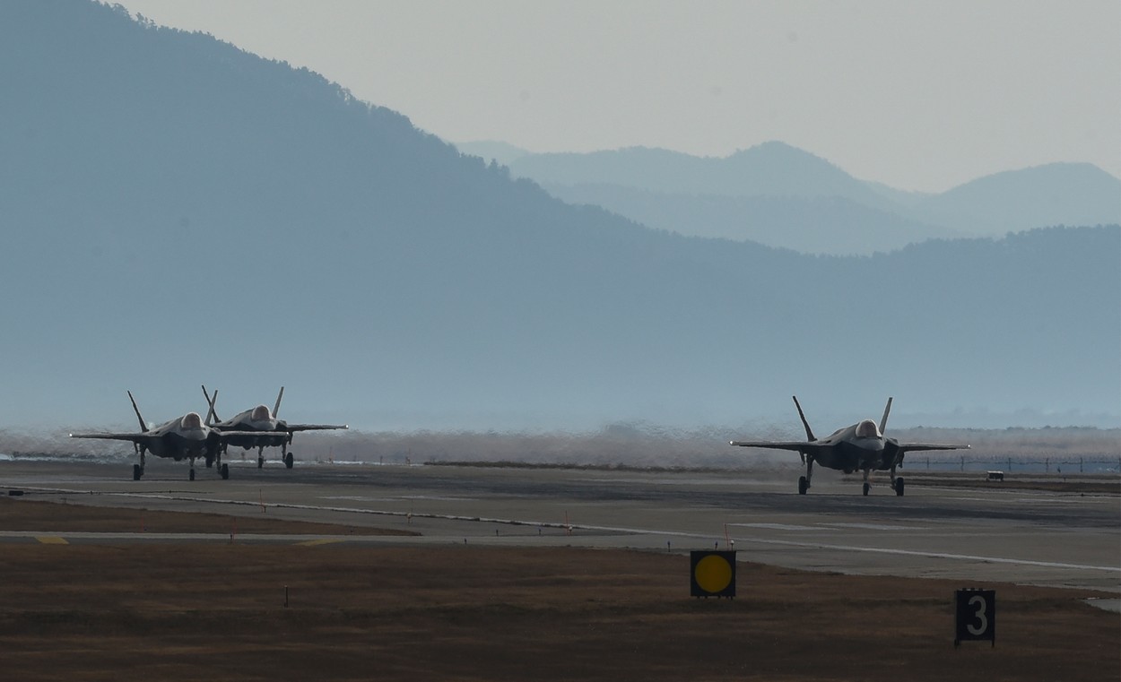 Avioane de luptă nord-coreene au trecut „linia de recunoaștere” spre Coreea de Sud. Seulul a răspuns cu mai multe aparate F-35A