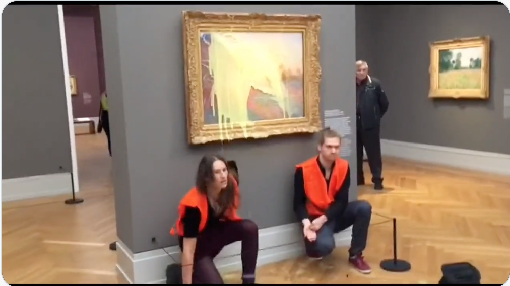 După Van Gogh, activiștii de mediu au vandalizat și un tablou de Monet, pe care au aruncat piure de cartofi