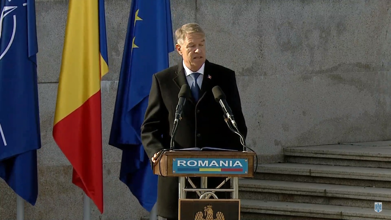 Klaus Iohannis: Este vital să investim în propriile noastre forțe de apărare. Anul viitor creștem bugetul Apărării la 2,5% din PIB