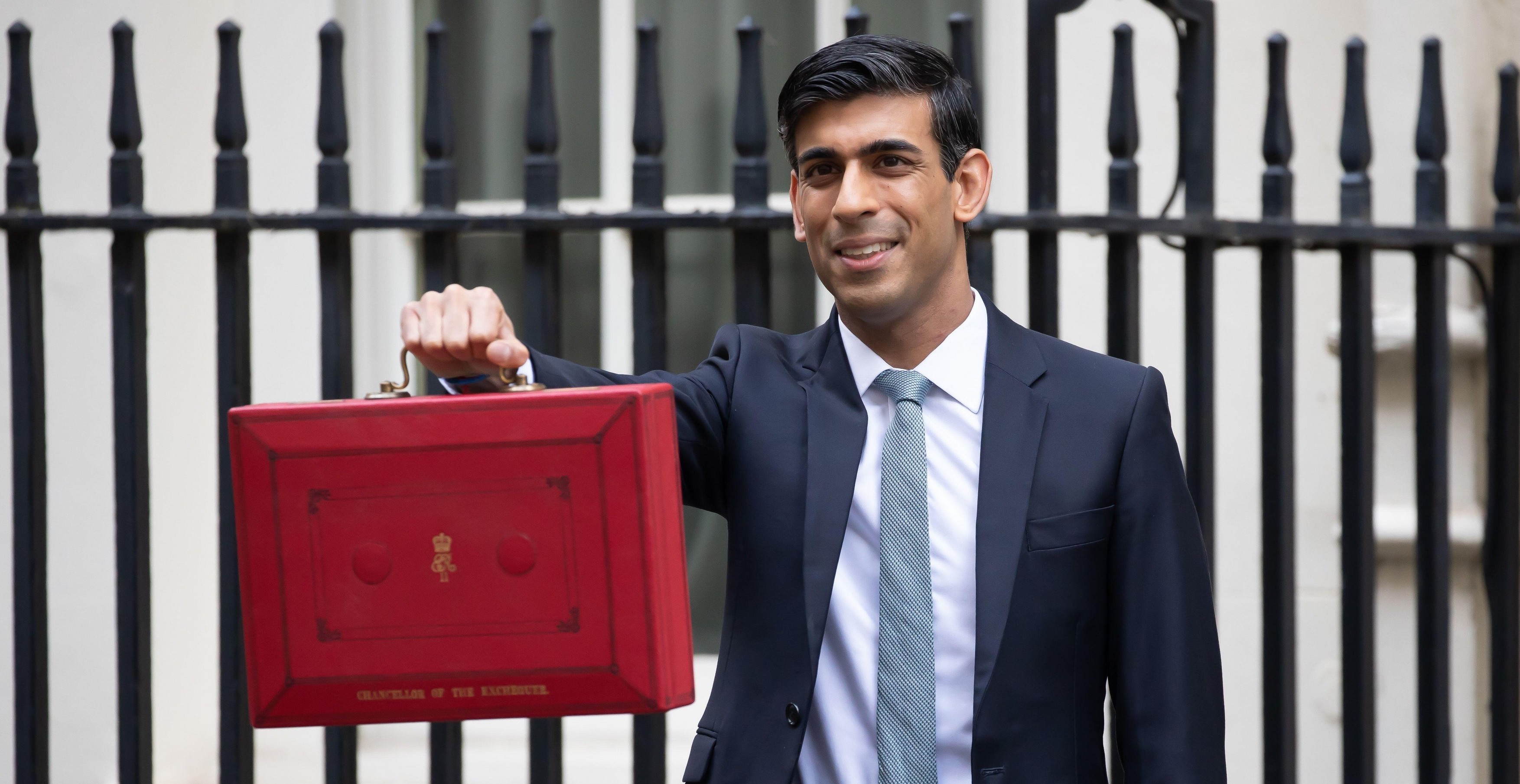 Rishi Sunak a fost primit de Regele Charles la Palatul Buckingham și a devenit, oficial, premier