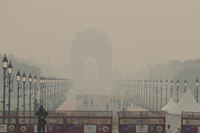 India: Pollution level soars after Diwali festival in New Delhi