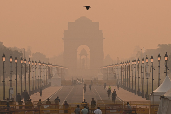 India: Pollution level soars after Diwali festival in New Delhi