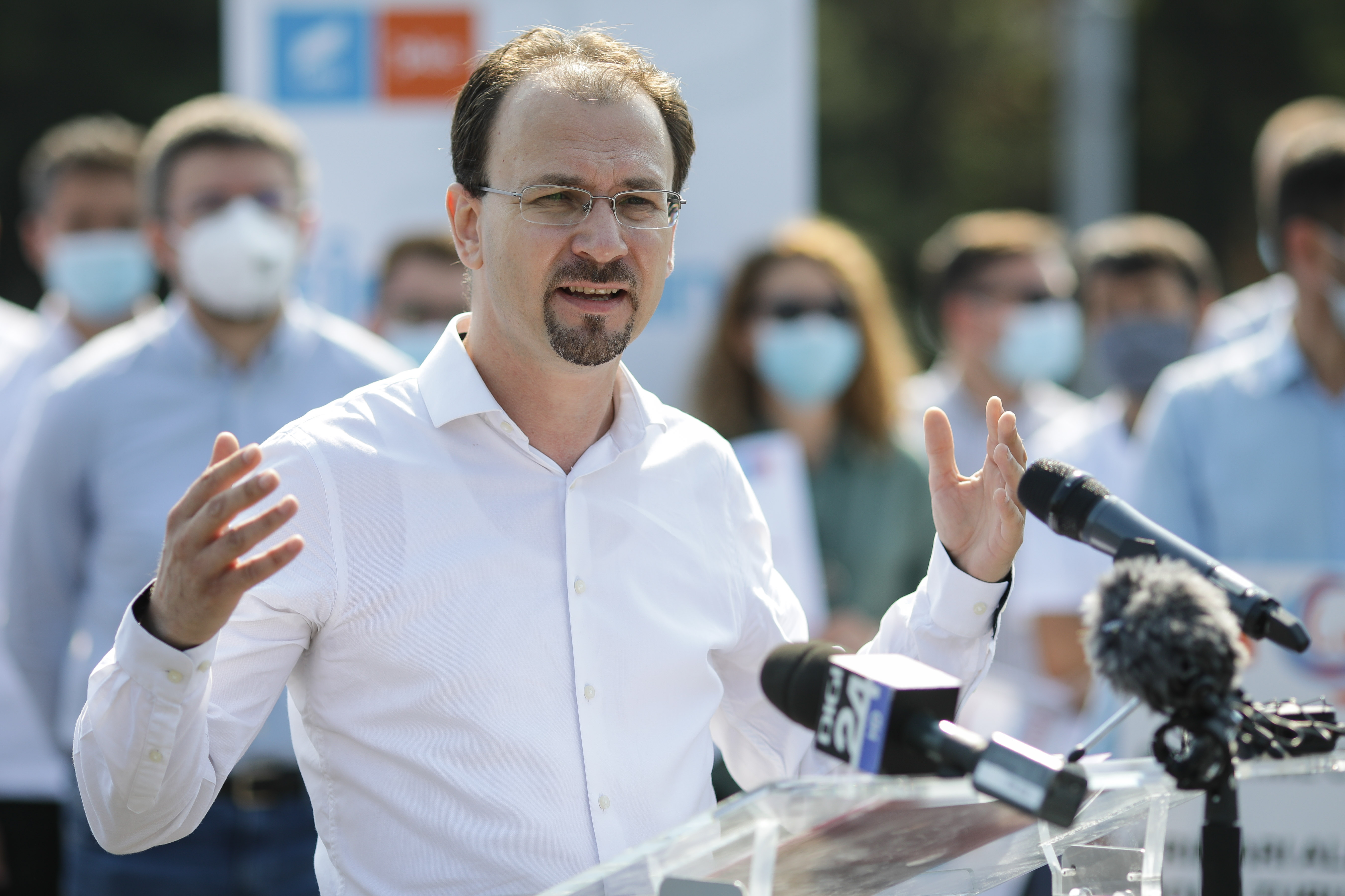 Peste 100 de membri ai USR Prahova, în frunte cu deputatul Mihai Polițeanu, demisionează din partid