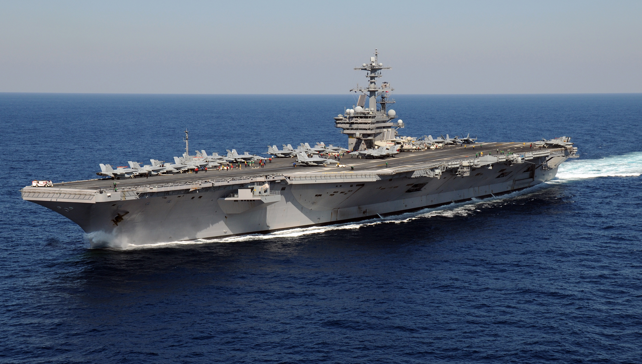 Trei marinari US Navy acuzați că au spionat pentru China. Planuri despre infrastructura Marinei americane, vândute cu 15.000 de dolari