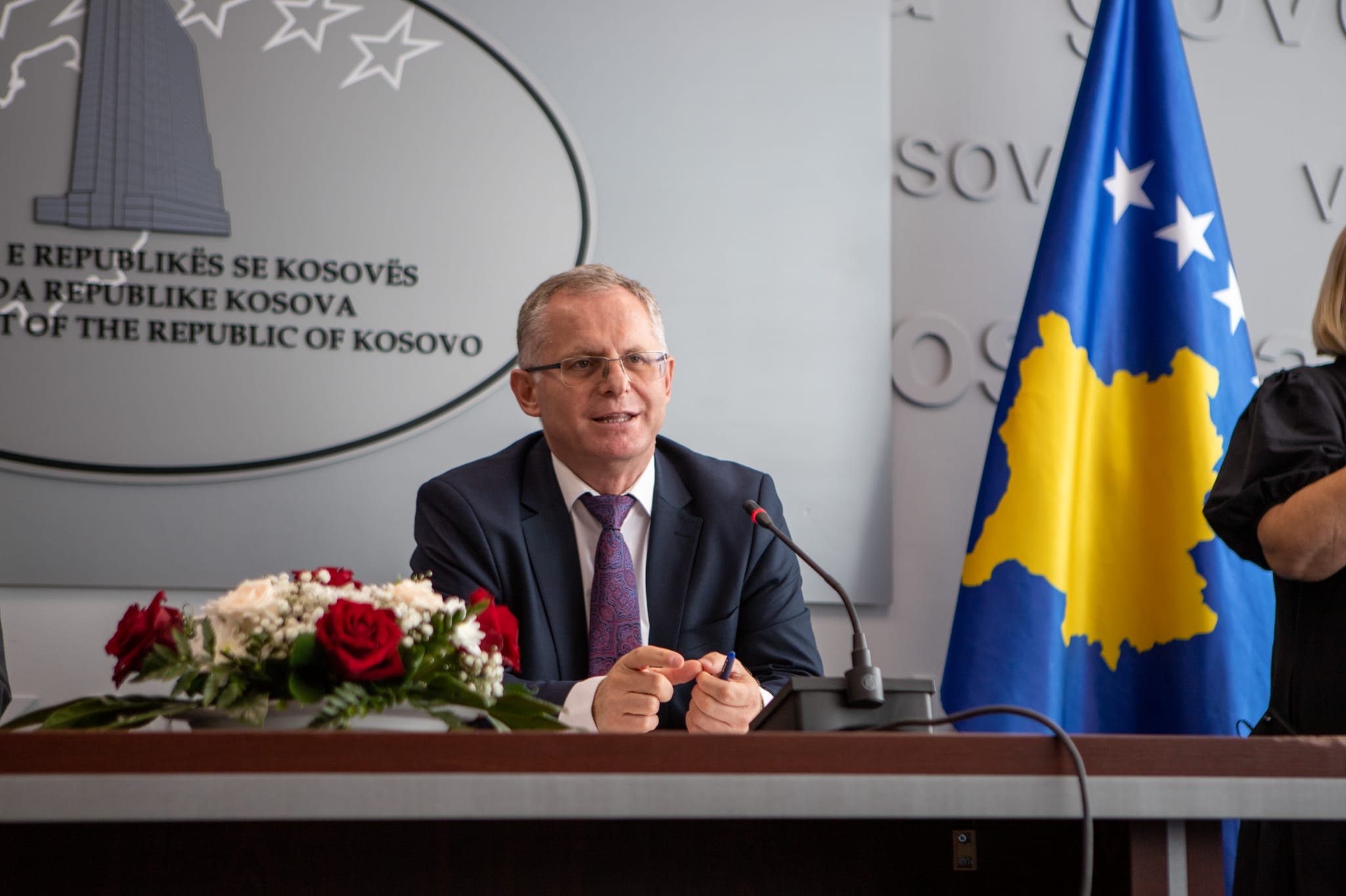 Vicepremierul kosovar Besnik Bislimi a fost expulzat din Serbia